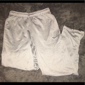 Gray Nike Therma-Fit Sweatpants